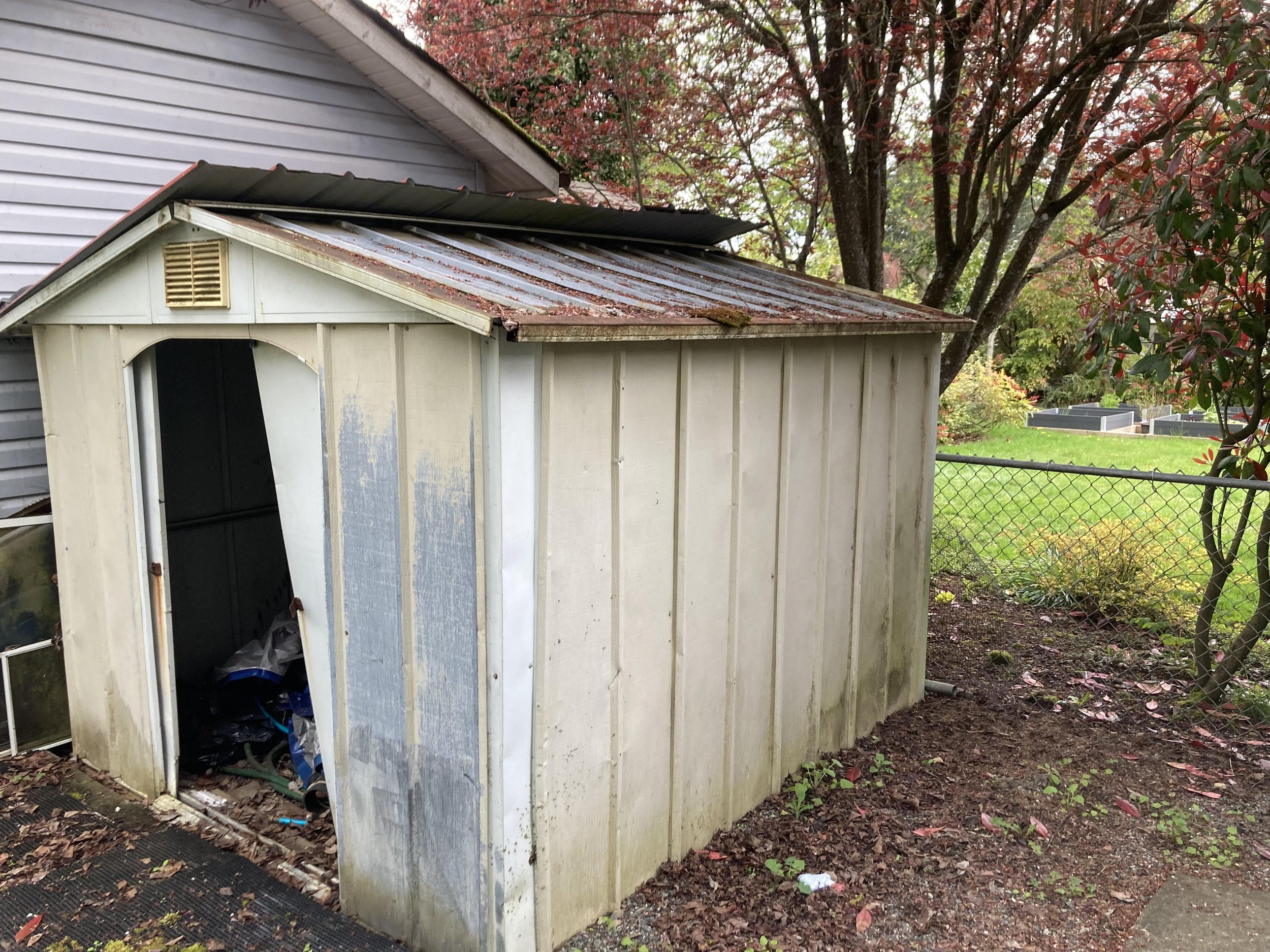 Top Benefits of Hiring Professional Shed Demolition Services